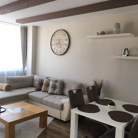 City Apartman سيغيد المظهر الخارجي الصورة